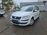 Volkswagen Touran 1.6 2.Hand Scheckheft Zahnr. Fast neu