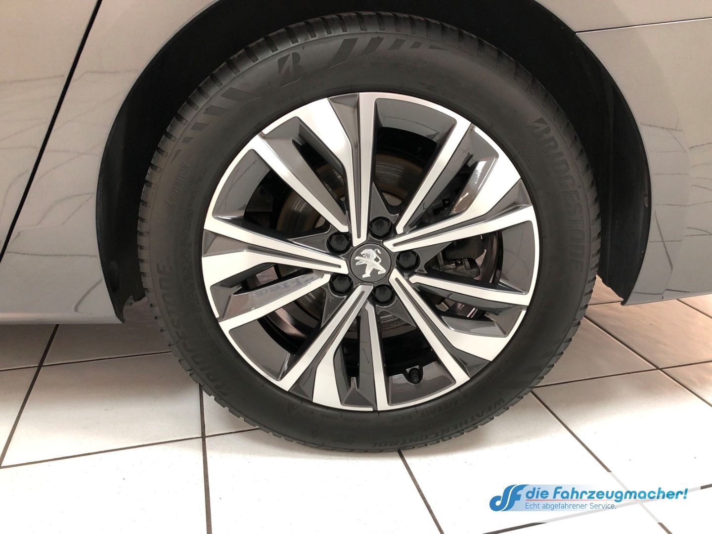 Fahrzeugabbildung Peugeot 508 SW Allure Pack 1.5 BlueHDi Navi ACC Apple Ca