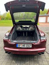 Porsche Panamera Turbo S E-Hybrid Turbo S  TOP-Ausstattu - rote Porsche Panamera