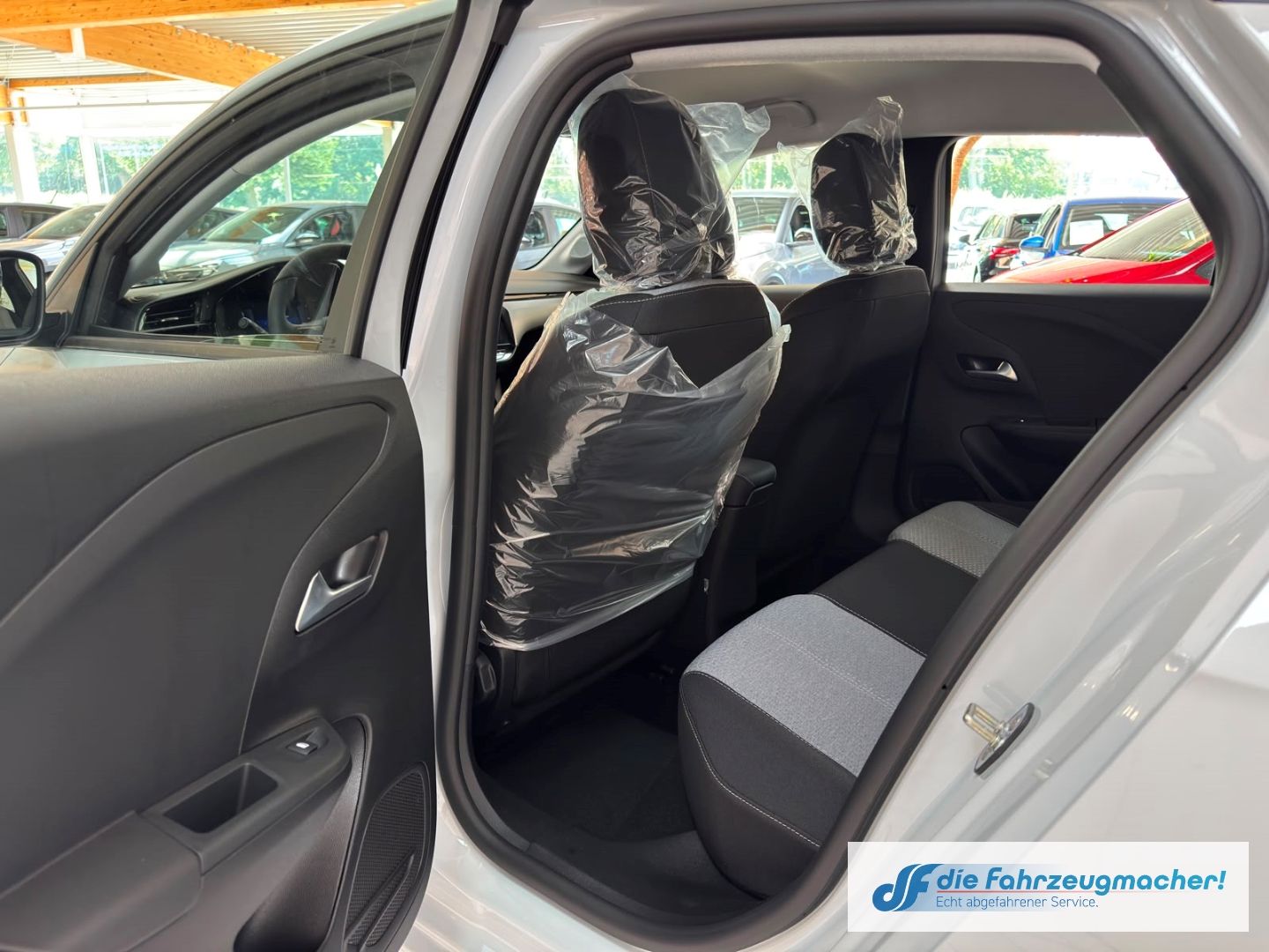 Fahrzeugabbildung Opel Corsa-e F e Edition Digitales Cockpit LED Apple