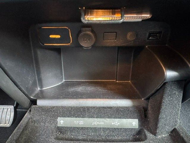 Fahrzeugabbildung Citroën Grand C4 Spacetourer Shine Pack LED 7 Sitze Kame