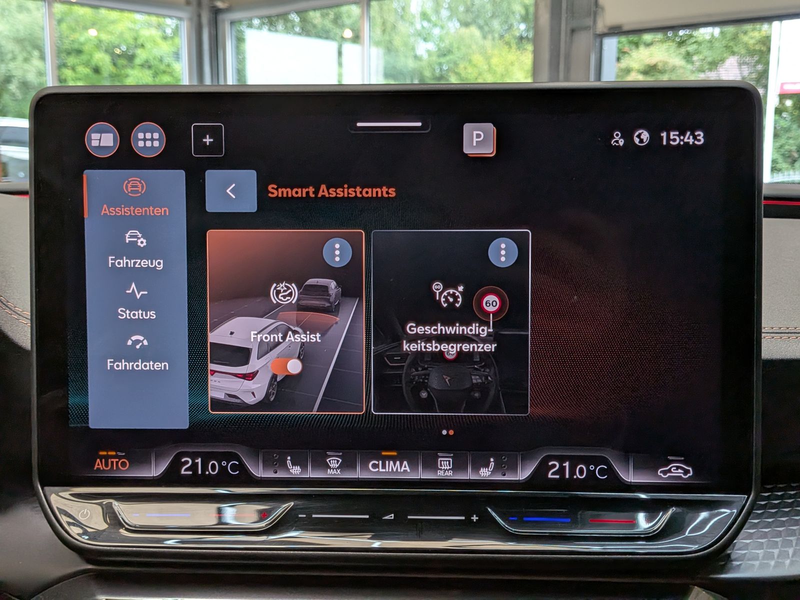 Fahrzeugabbildung CUPRA Leon 1.5 eTSI DSG DYNAMIC-EDGE-PAKET*CAM*AHK*18"