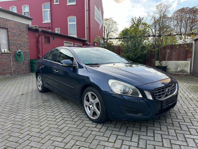 Volvo S60 Lim. Momentum