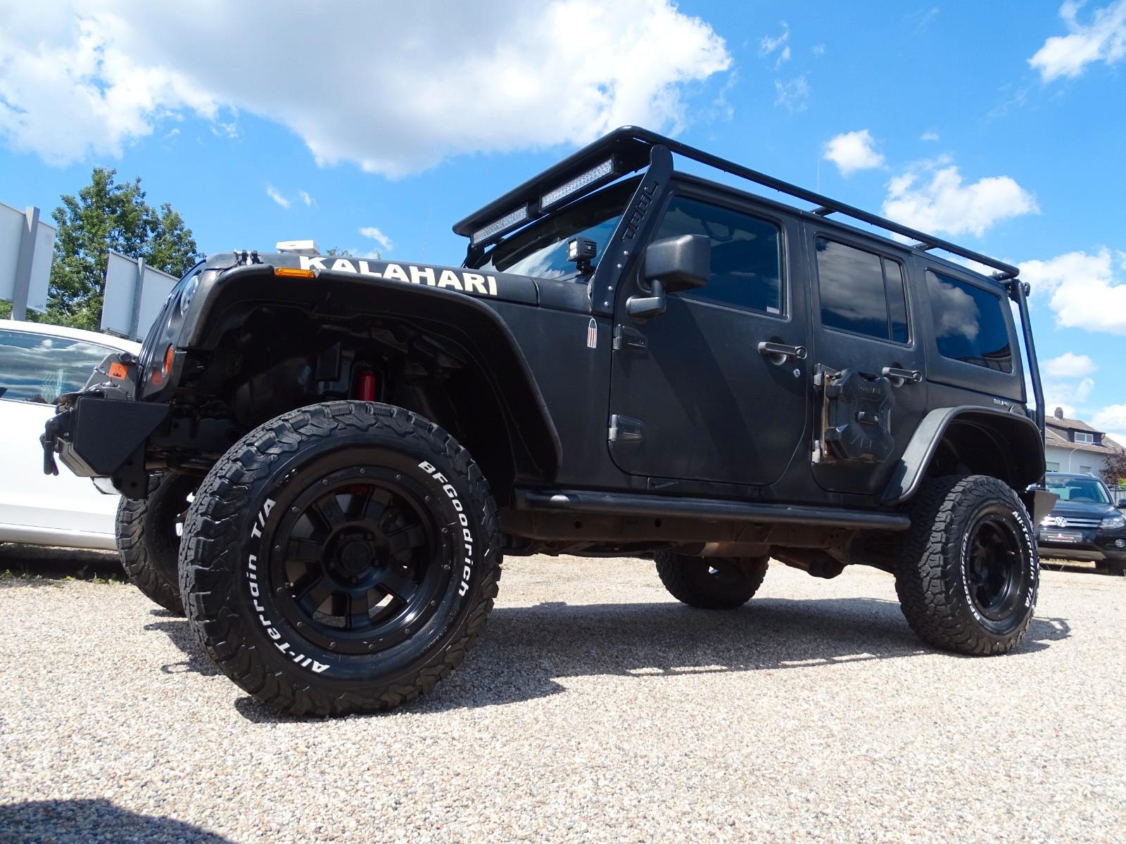 Jeep Wrangler 3.8L V6 Aut Unlimited Sahara -BIGFOOT-