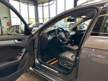 Audi A4 *3-ZONEN*MEMORY*StzHZBelftg*TEMPO*AHK*LEDER*