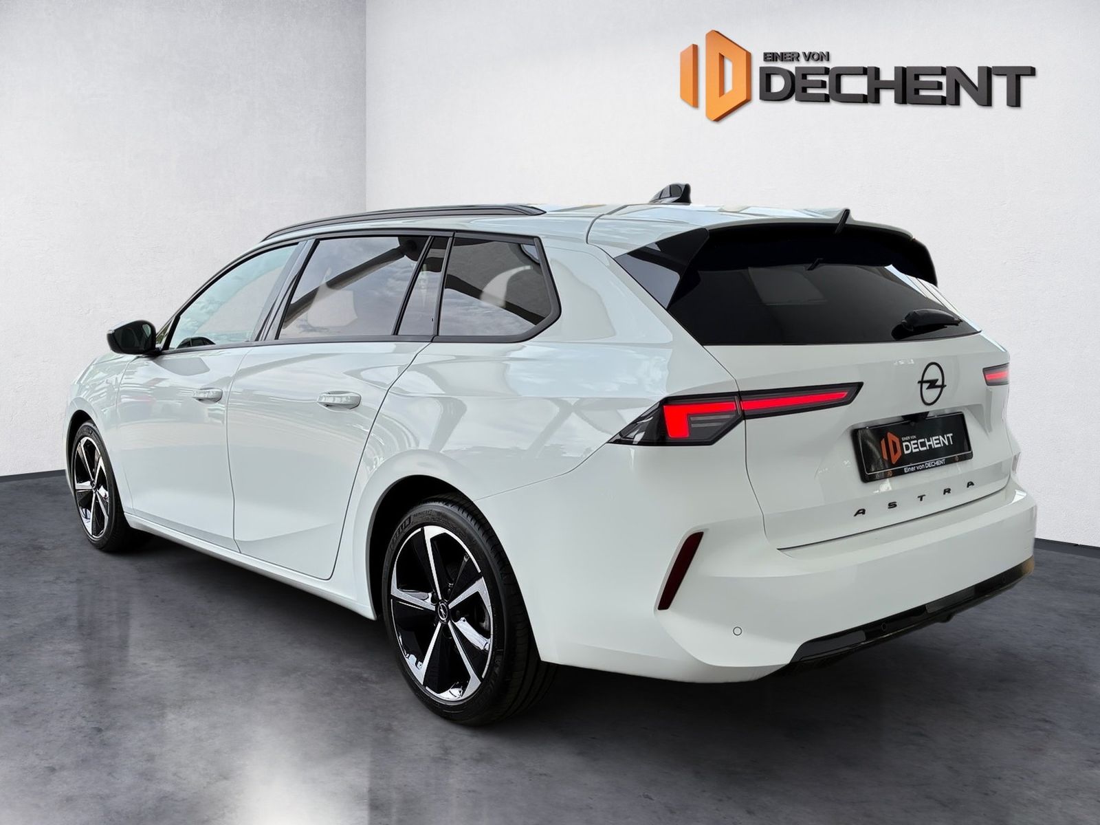 Fahrzeugabbildung Opel Astra L Sports Tourer 1.2 Turbo GS 360,HUD,LED