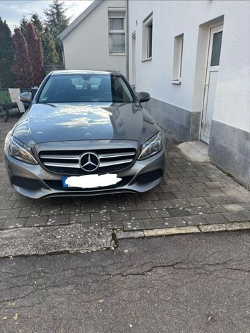 MERCEDES-BENZ C 180 d -