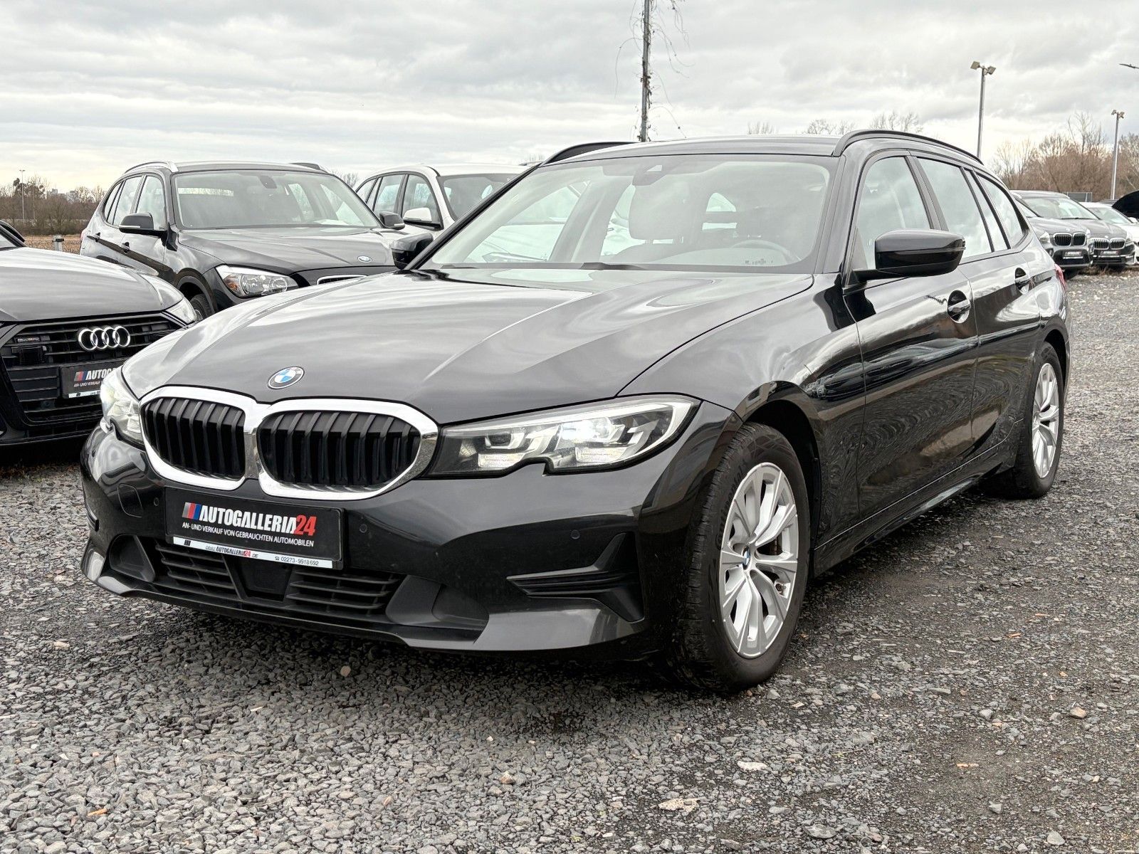Fahrzeugabbildung BMW 318d Tour. Aut. Navi Alarm Aktiv Tempomat SPORTL