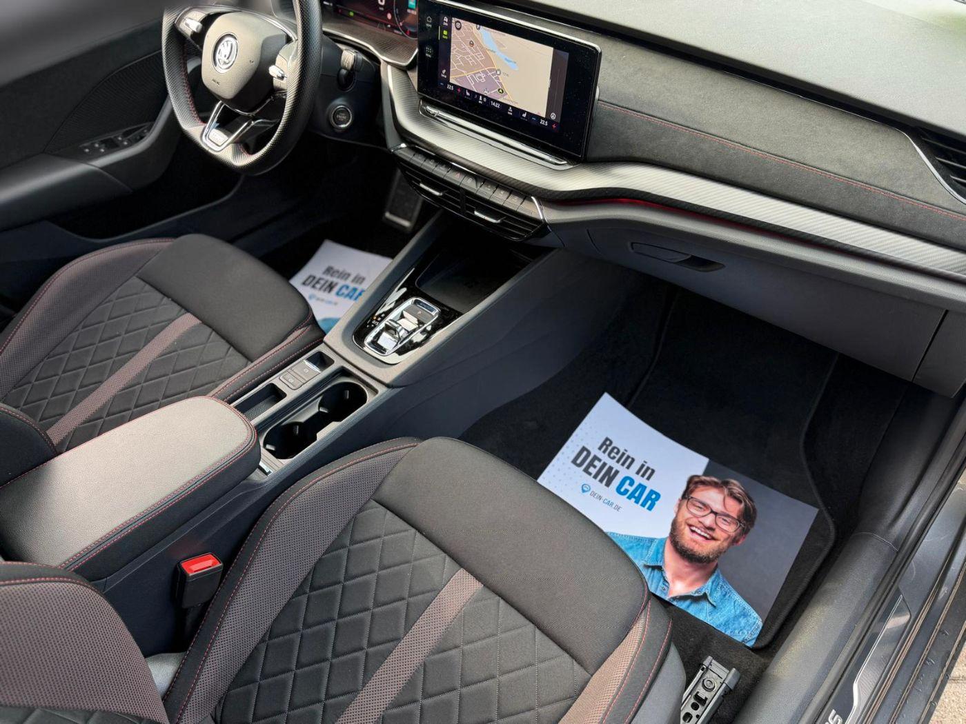 Skoda Octavia RS LED AHK Navi PDC SHZ Virtual el.Heck