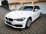 BMW 318i Touring/Head UP/LED/Leder - BMW 318 mit Benzin-Antrieb: Weiß, Leder