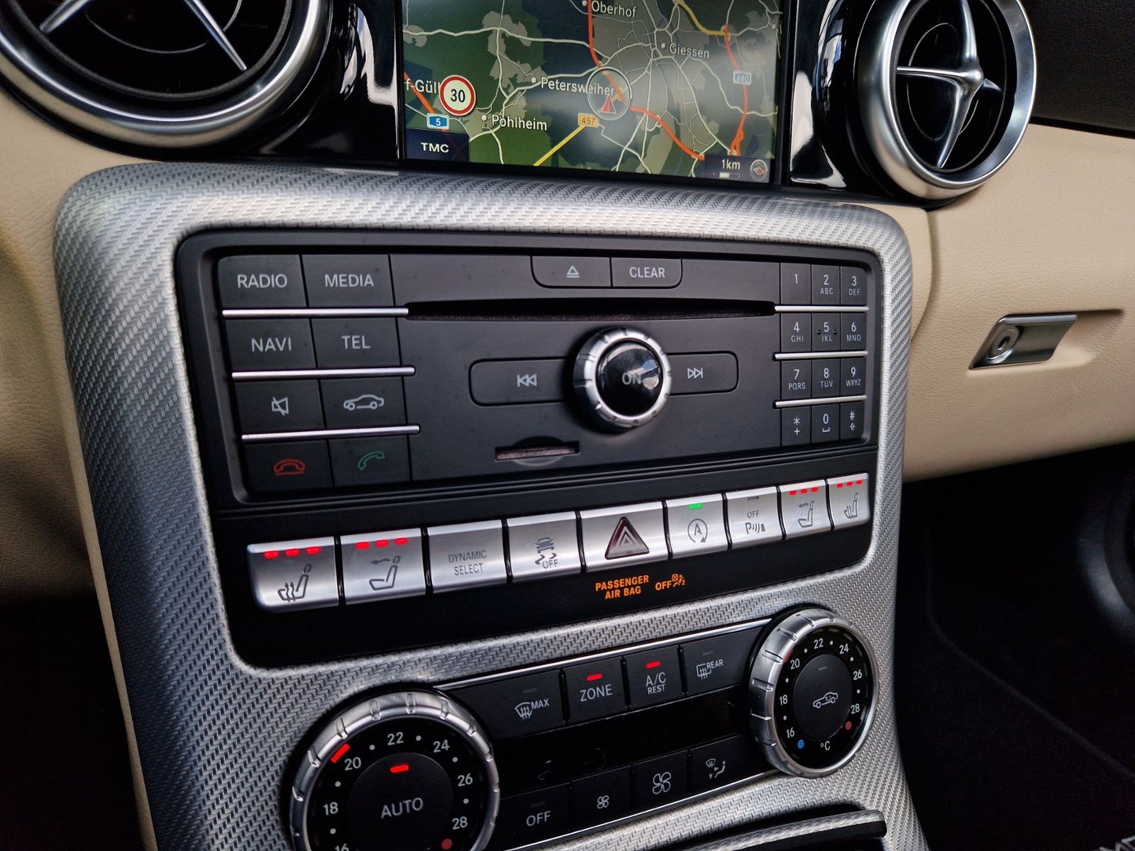 Fahrzeugabbildung Mercedes-Benz SLC 300 AMG Line LED NAVI ALU