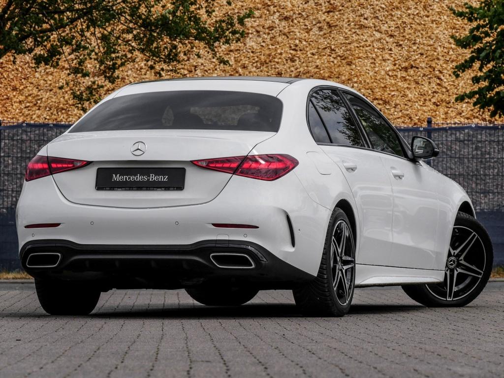 Mercedes-Benz C 180 AMG-Sport/Pano/Burm/DIGITAL/360/Distr/Memo