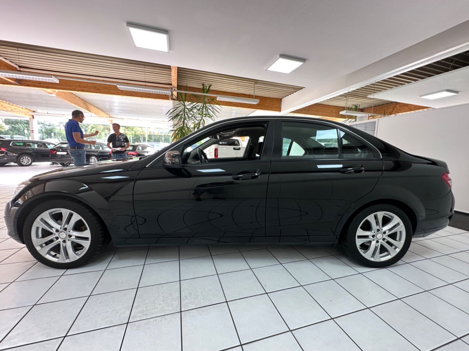 Fahrzeugabbildung Mercedes-Benz C 200 CDi Lim.*Klima*Sitzheizung TÜV neu