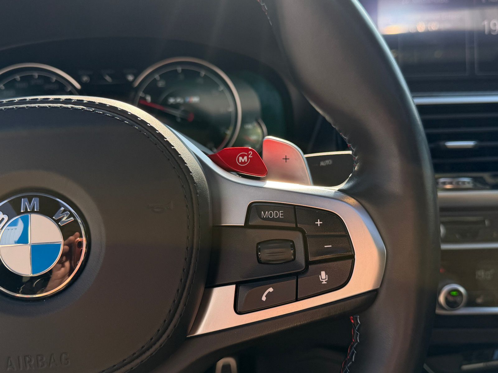 Fahrzeugabbildung BMW X4 M Competition/HUD/HARMAN-KARDON/S-DACH/AMBIEN