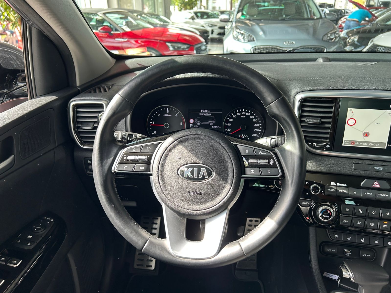 Fahrzeugabbildung Kia Sportage Platinum Edition 4WD PANO LEDER 19"