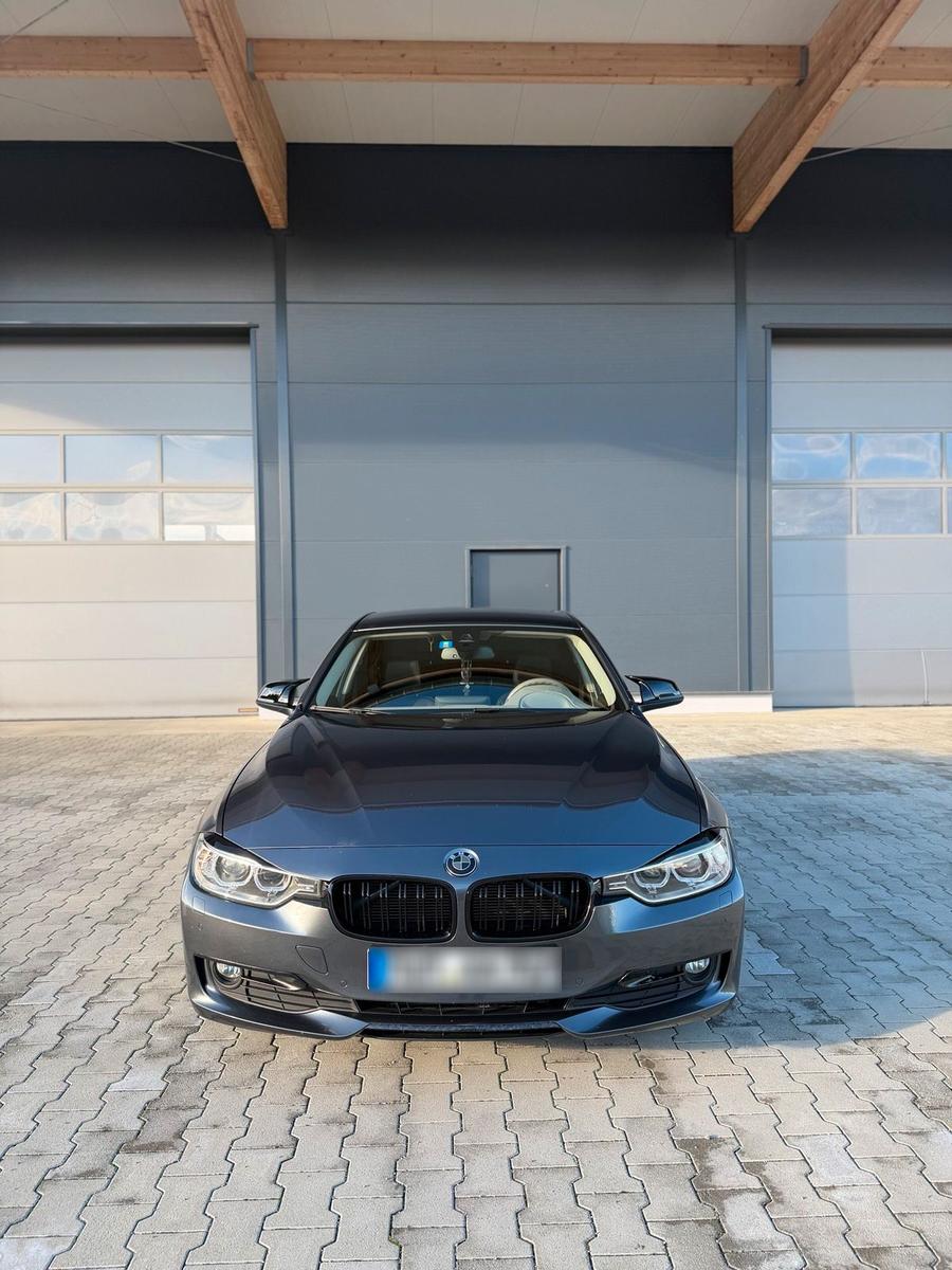 BMW 320