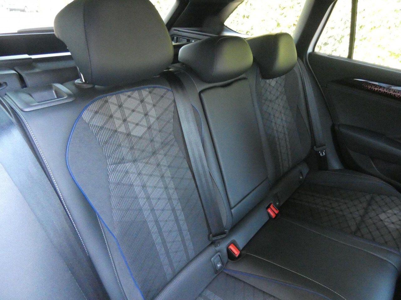 Volkswagen Passat R-Line Passat Variant 2.0 TDI DSG R-Line foto 5