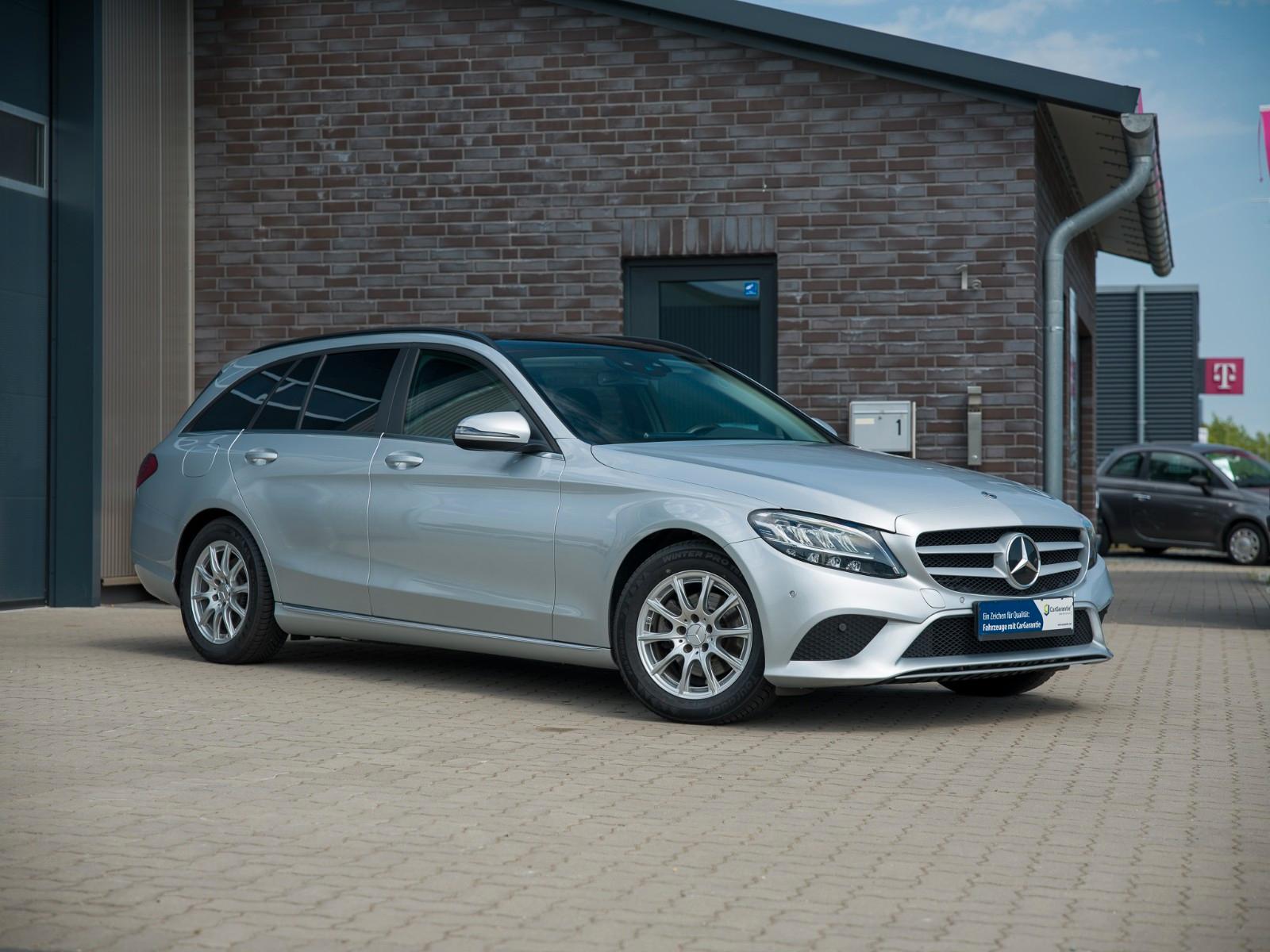 Mercedes-Benz C C 180 T d Panorama-AHK-LED-Navi-Carplay-