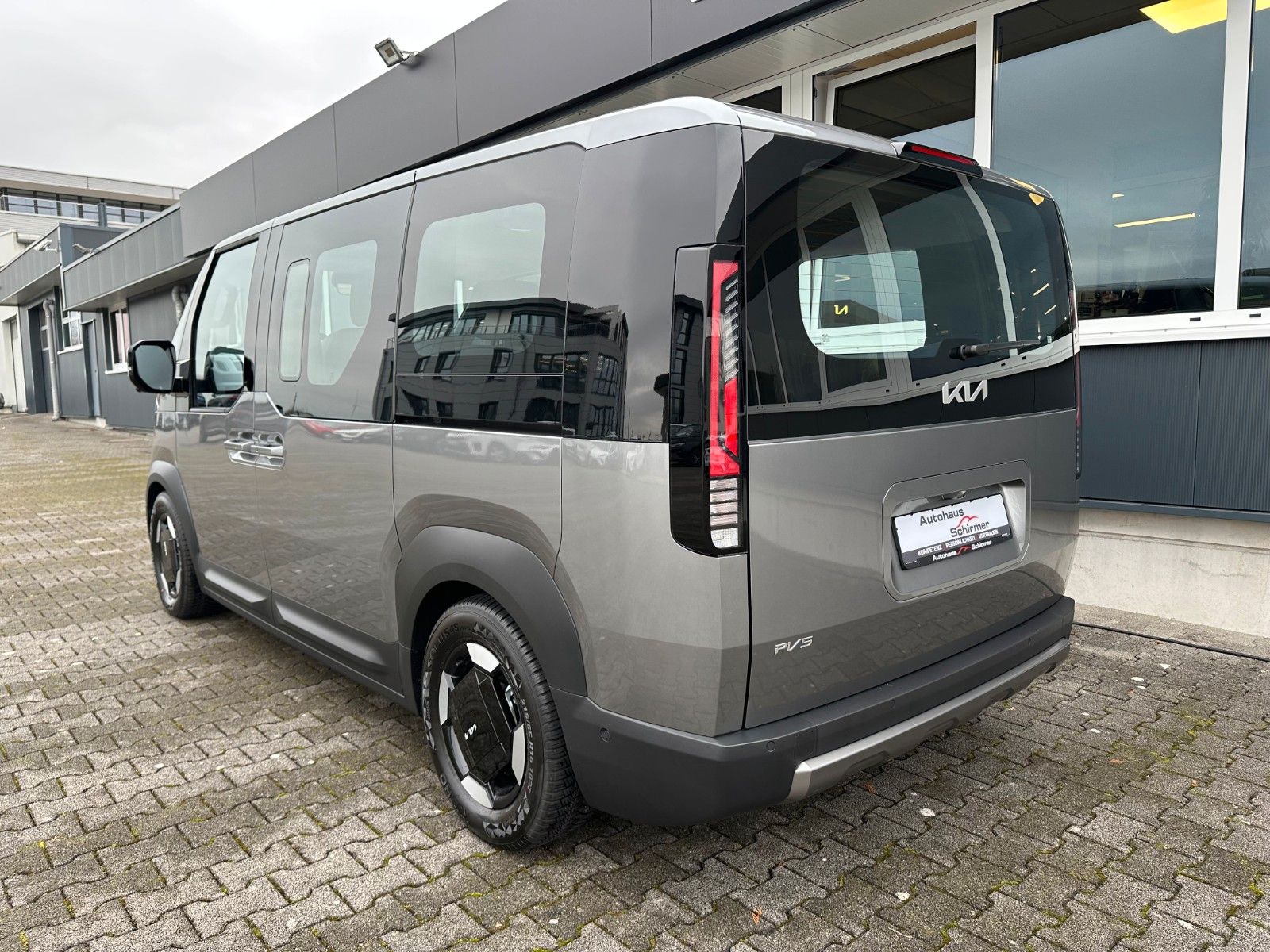 Fahrzeugabbildung Kia PV5 Passenger 71.2 ELITE WP SMP PP SP AW