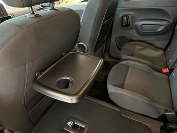 Bild 20 Fiat Doblo E- Doblò Launch Edition 100 kW