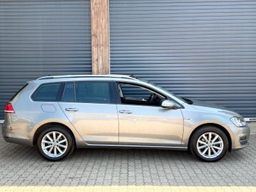 Volkswagen Golf - 5