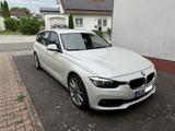 BMW 330i Touring Advantage Automatic  - gebrauchte BMW 330 aus dem Jahr 2016