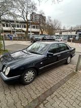 Mercedes-Benz Mercedes Benz W210 E240 - Mercedes-Benz E 240 in Frankfurt (Main)