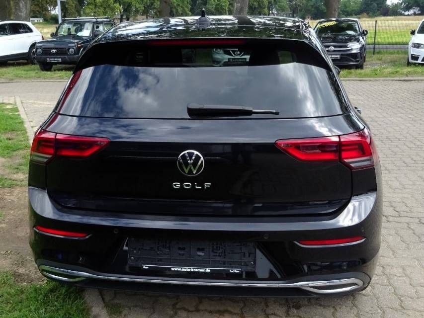 Fahrzeugabbildung Volkswagen Golf VIII 1.4 eHybrid Style