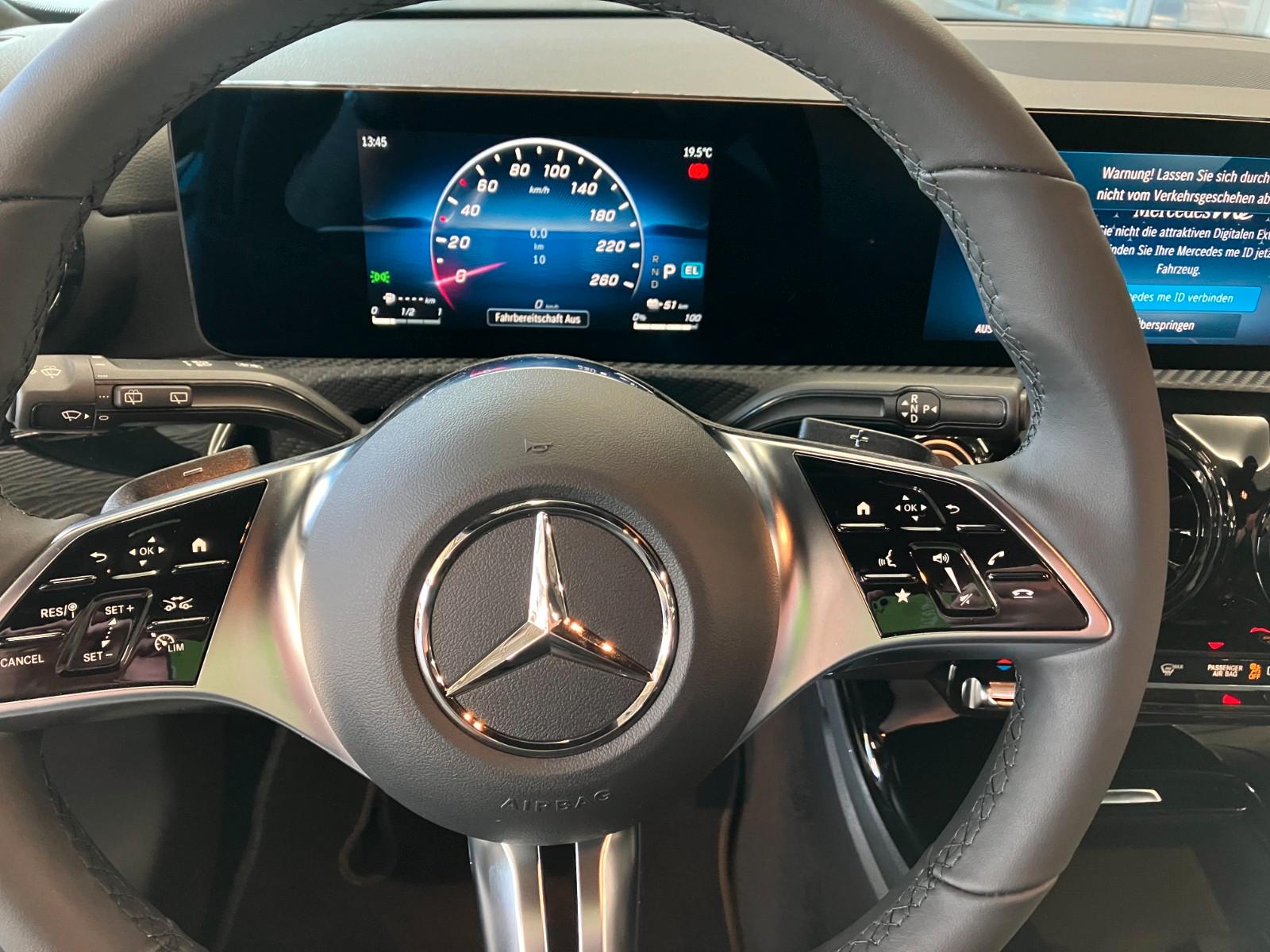 Mercedes-Benz A 250 A A 250 e