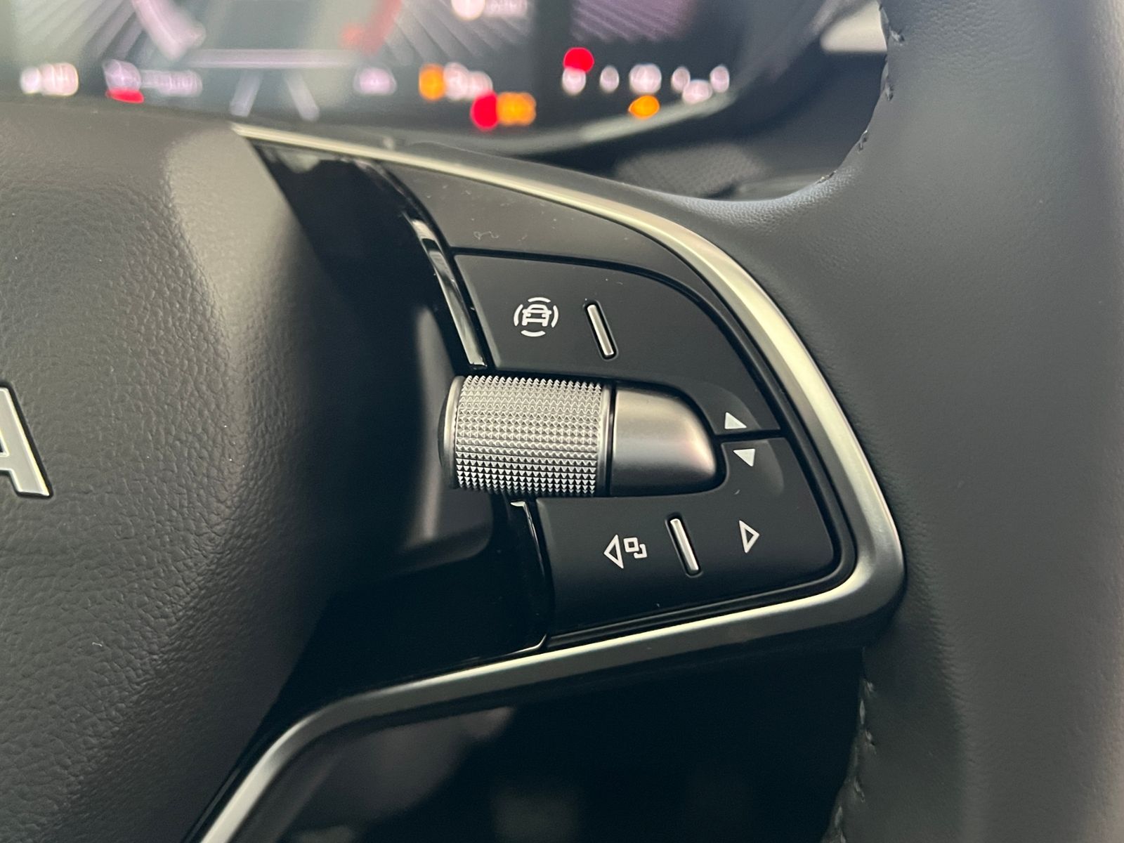 Fahrzeugabbildung SKODA Fabia Selection 1.0 MPI *Winterpaket,LED*