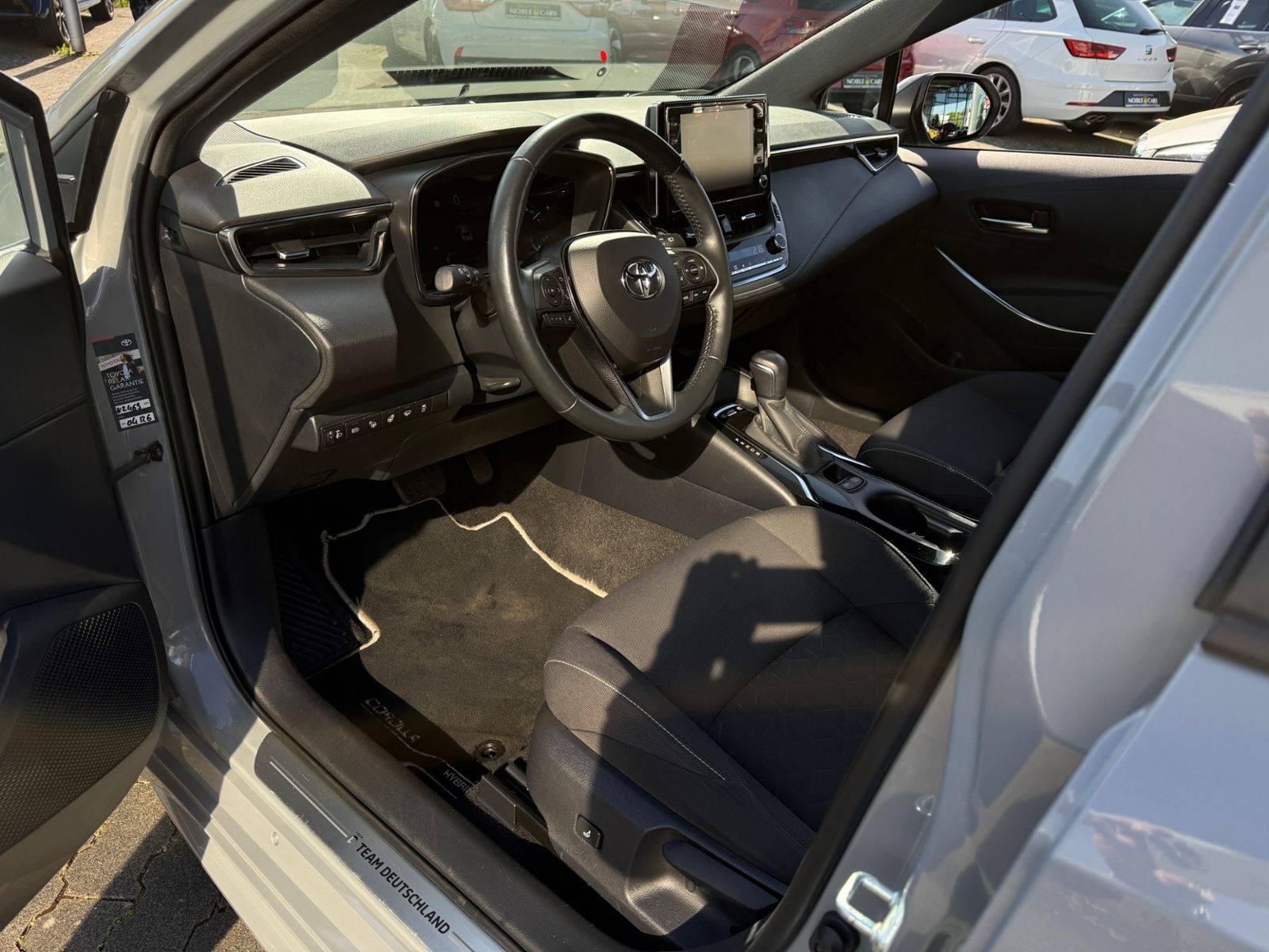 Fahrzeugabbildung Toyota Corolla 1.8 Hybrid Team D TechnikP ACC LED