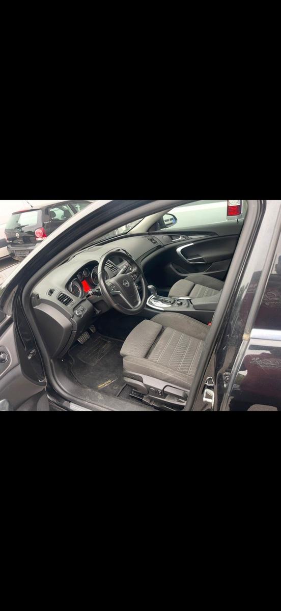 Opel Insignia 2011 — engine 160 HP (118kW)