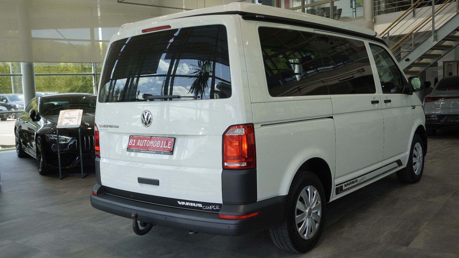 Volkswagen T6 California mit Einbau Küche und Aufstelldach foto 4