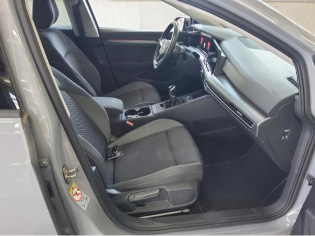 Volkswagen Golf VIII 2.0 TDI Active Navi Sprachbedienung Sp
