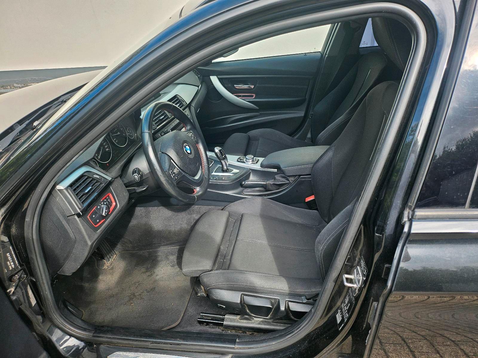 BMW 318 2014 — photo 8
