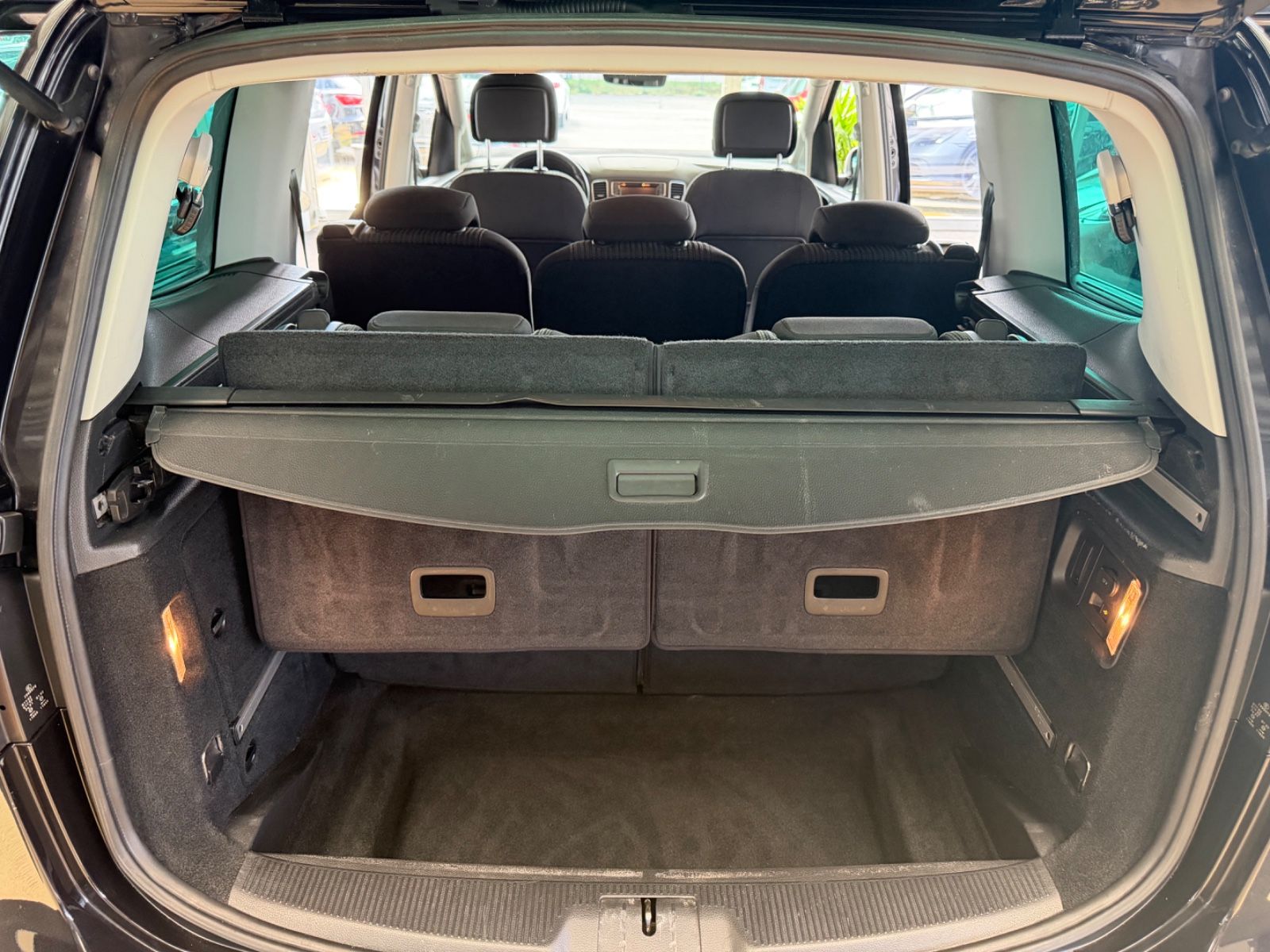 Fahrzeugabbildung SEAT Alhambra Style*7 Sitzer* 1.Hand