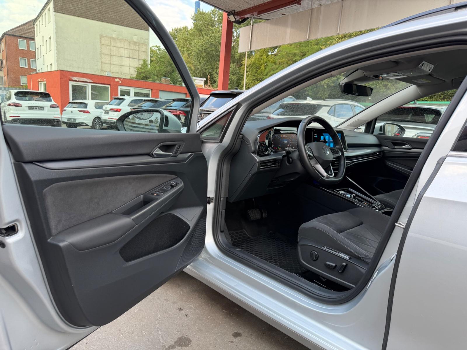 Volkswagen Golf VIII Variant Style*ACC*R-KAM*MEMORY*AHK*, миниатюра 10