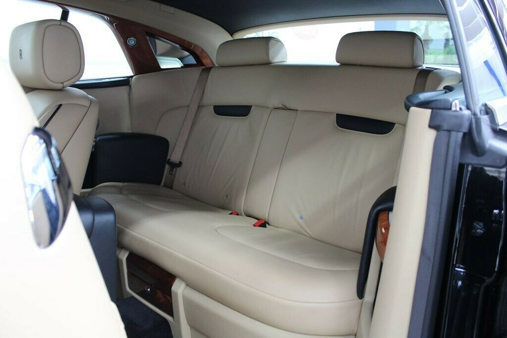 Fahrzeugabbildung Rolls-Royce Phantom Coupé/STERNENHIMMEL/TWO TONE/BESPOKE