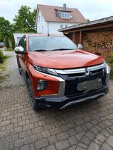 Mitsubishi L200 4x4 DoKa Cam Rollo Leder AHK Top Ausstattun