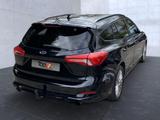 Ford Focus ST Bluetooth Navi LED Klima Einparkhilfe - Ford Focus: Schwarz