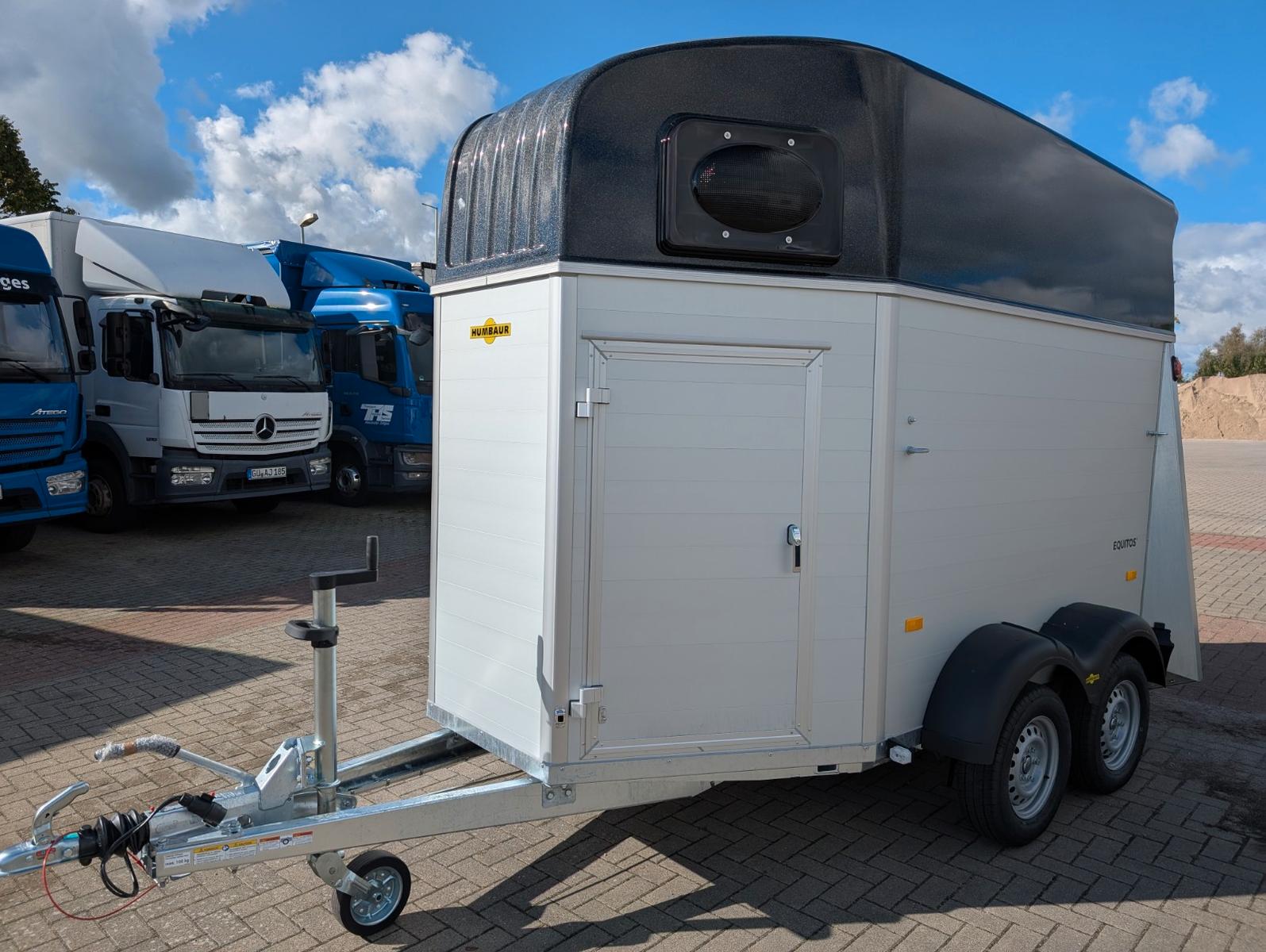 Humbaur Equitos Alu 2t Alu Boden Pferdeanhänger