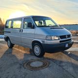 Volkswagen VW T4 Caravelle 2.5 TDI  7-Sitzer  - silberne Volkswagen T4 Caravelle