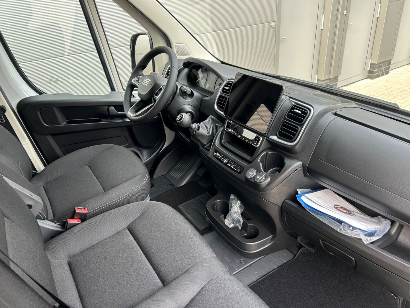 Fahrzeugabbildung Fiat Ducato H2 Kastenwagen 35 L4H2 140 Multijet Maxi