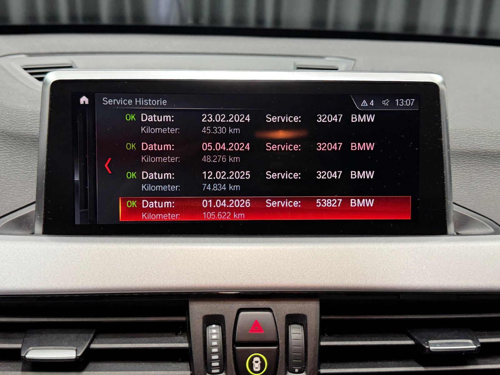 Fahrzeugabbildung BMW X1 xDrive 25e Advantage |AHK|PANO|AUTOMATIK|LED