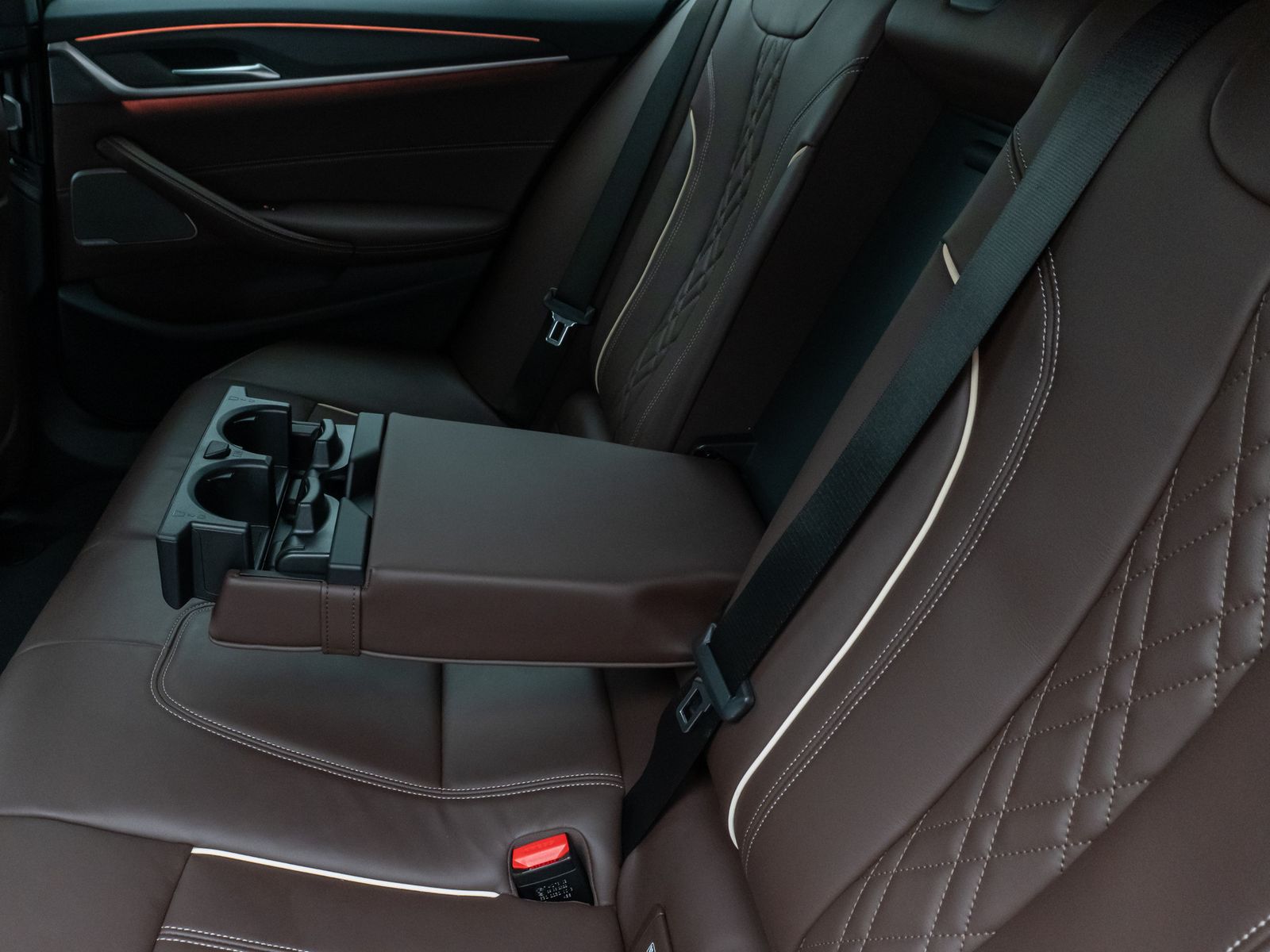 Fahrzeugabbildung BMW 540d xD M Sport Kamera Laser HUD DAB H/K Komfort