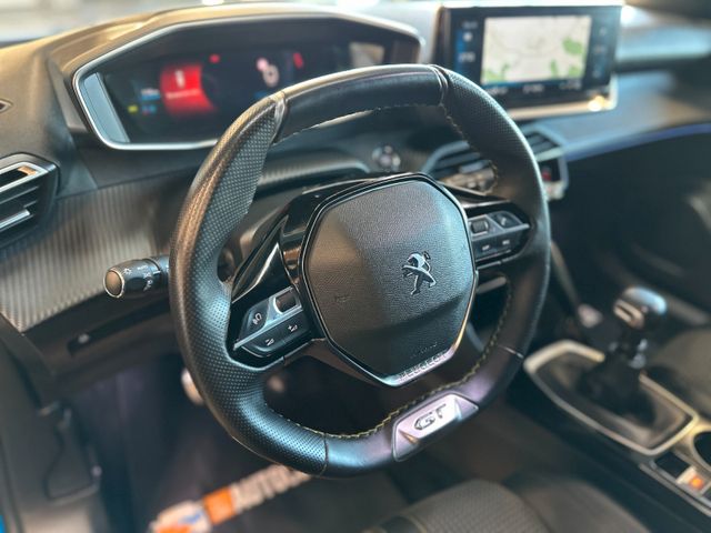Peugeot 2008 GT *1. Hand*Klima*SHZ*Navi*360° Kamera*AHK*
