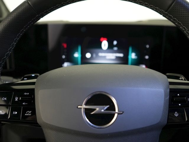 Astra L LIM GS AT+AHK+LED MATRIX+NAVI+360 GRAD K