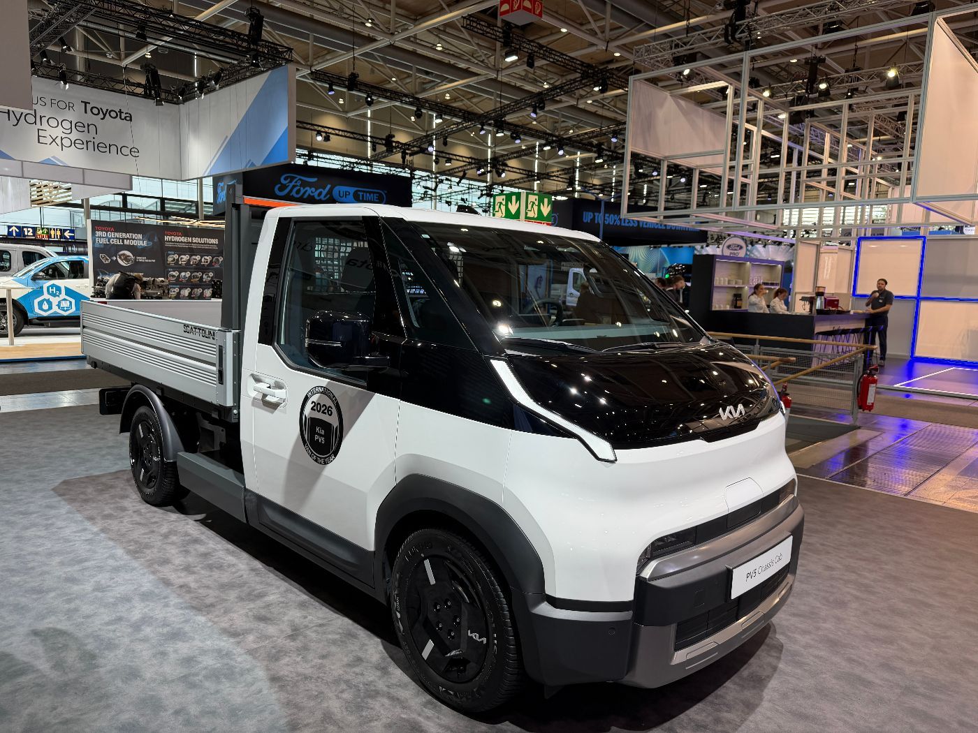 Kia PV5 Pritsche 51.5 kWh.Plus,P2, WP Allwetter ACC+ imagem 3