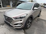 Hyundai Tucson Premium 4WD//Achse UNBESCHÄDIGT - Hyundai: Unfallwagen