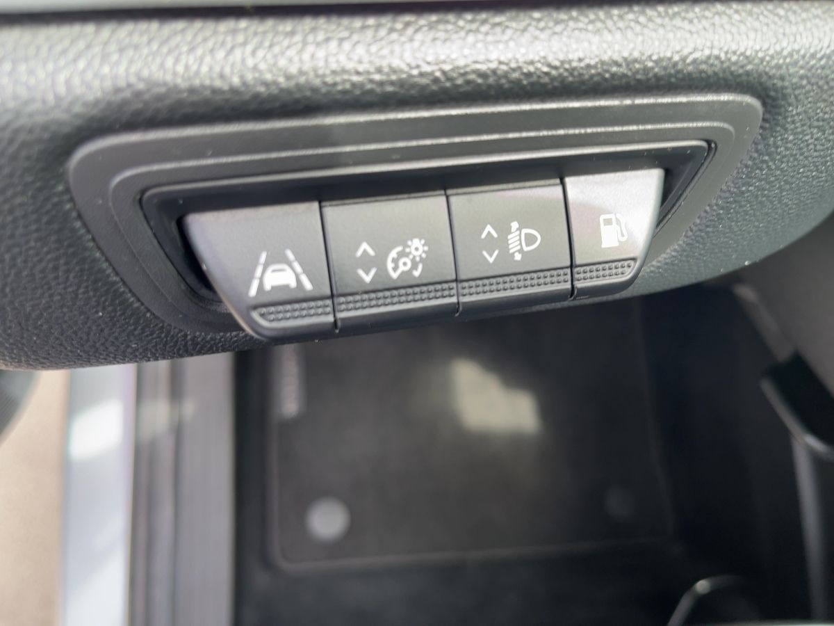 Fahrzeugabbildung Renault Captur TECHNO E-TECH Plug-in 160 ABS Fahrerairba
